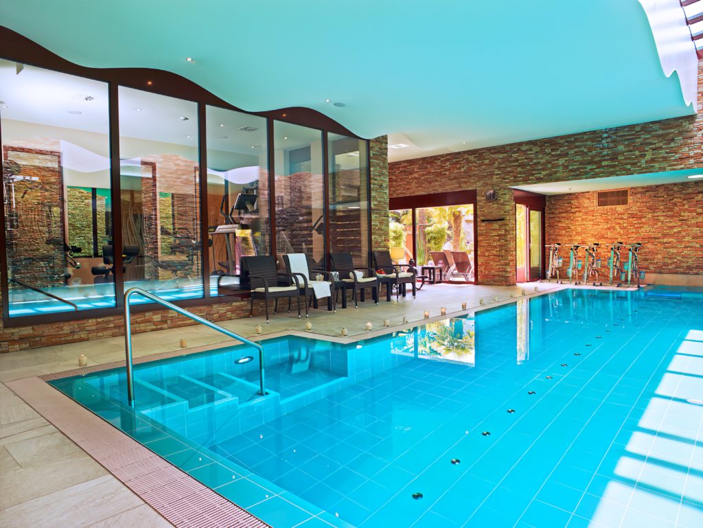 The indoor pool of the SPA at Le Baron Tavernier